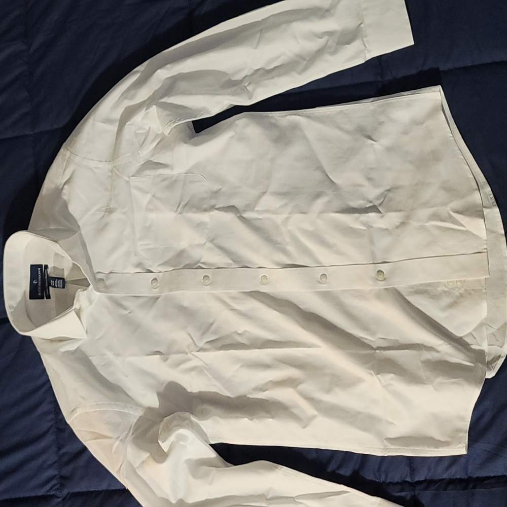 White button down shirt size medium